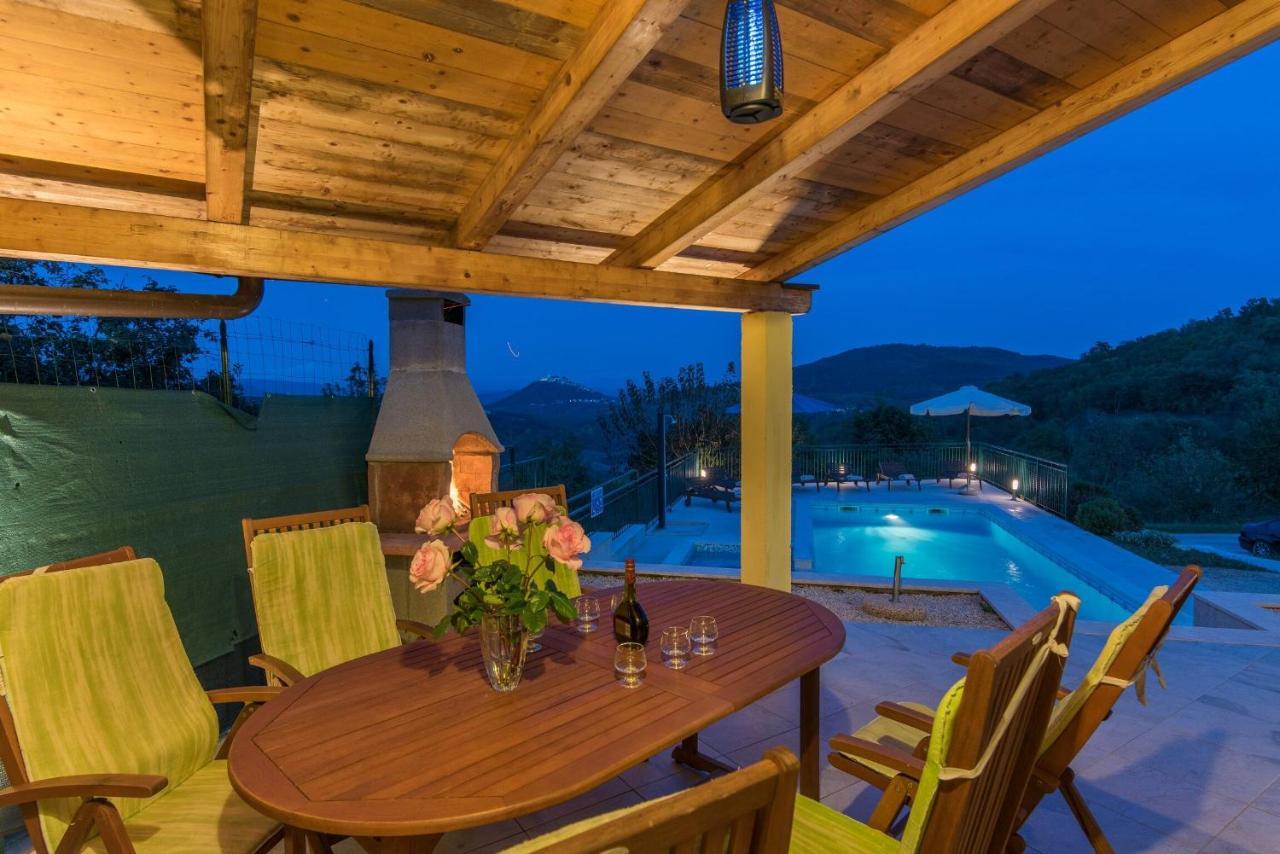 Villa Ana Мотовун Экстерьер фото