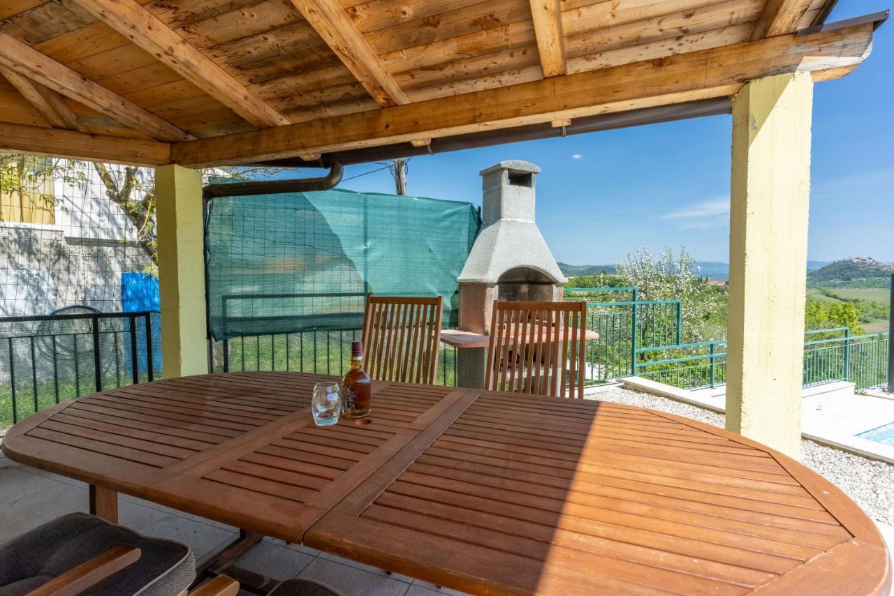 Villa Ana Мотовун Экстерьер фото